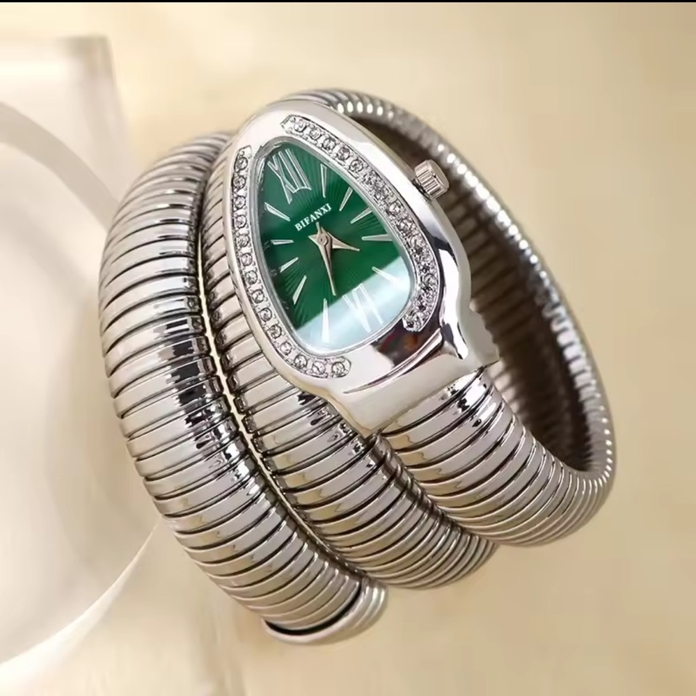 Serpenti Silver Wrap Women's Watch - Picture 8 of 8